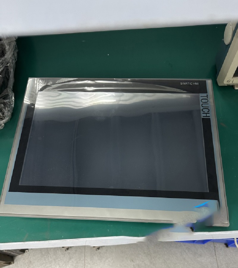 北京 西門子觸摸屏 TP2200 上電燒保險故障 畫面無法切換故障 通電后反復閃屏不開機故障 局部區(qū)域無響應(yīng)故障維修 快修   